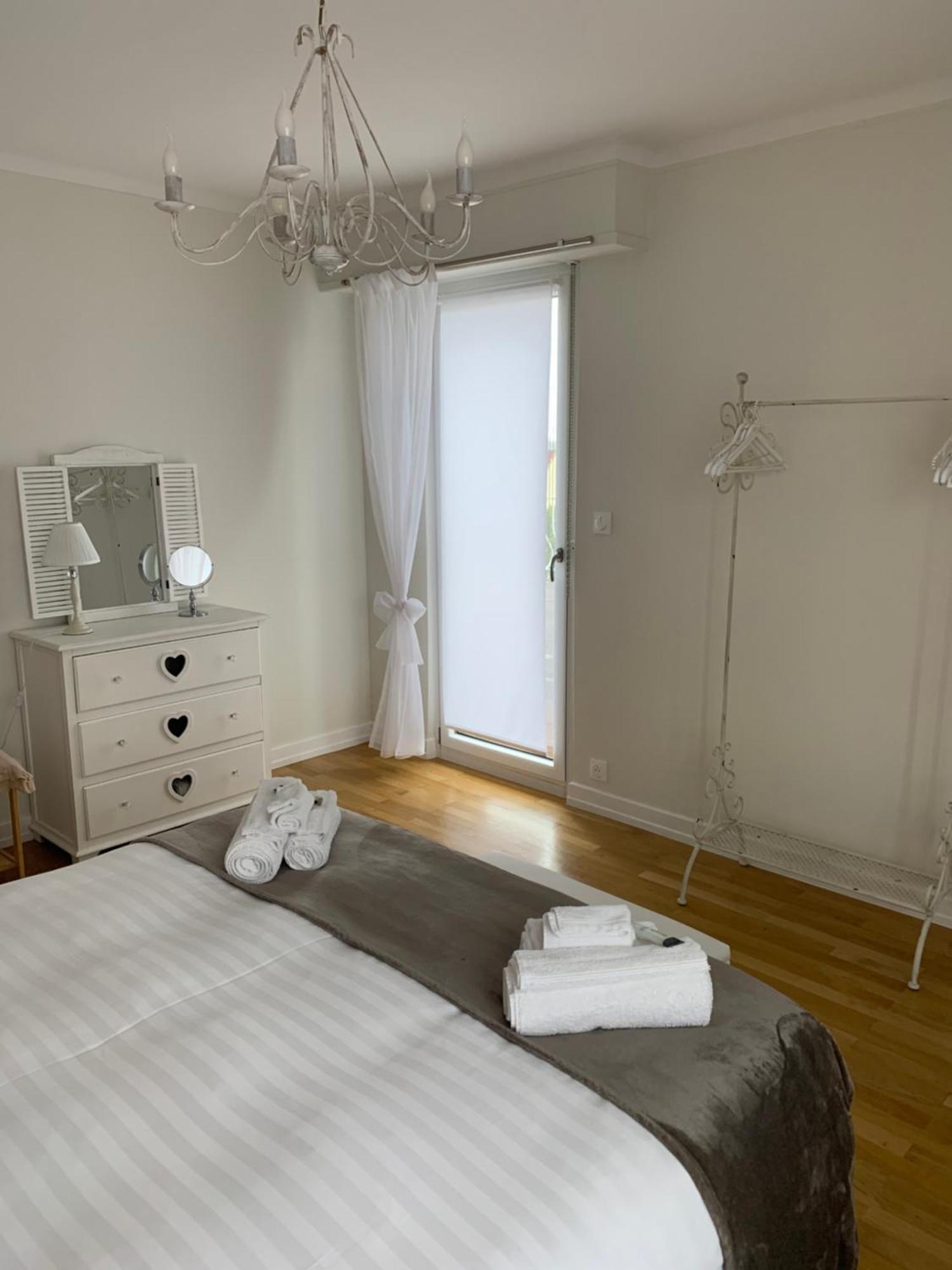 Bonne Idee - Suite Georgette - Meuble De Tourisme 3 Etoiles Шатенуа Екстер'єр фото